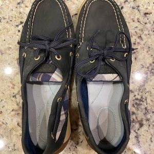 Sperry Topsiders Navy with plaid detail. Used in good condition
